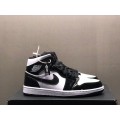 Jordan 1 Mid SE Carbon Fiber