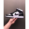 Jordan 1 Mid SE Carbon Fiber