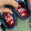 Supreme x Dunk SB Low QS ‘Metallic Gold’