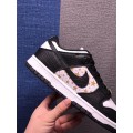 Supreme x Dunk Low OG SB QS Black