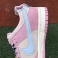 DUNK LOW PINK SUEDE