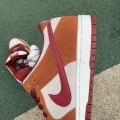 Dunk Low Pro SB Dark Russet