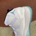 Jordan 11 Retro Legend Blue