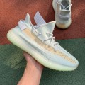 Yeezy Boost 350 V2 Hyperspace