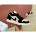 JORDAN 1 LOW BLACK GUAVA ICE (W)