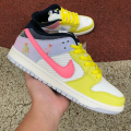 DUNK LOW SB BE TRUE  ALTERNATE