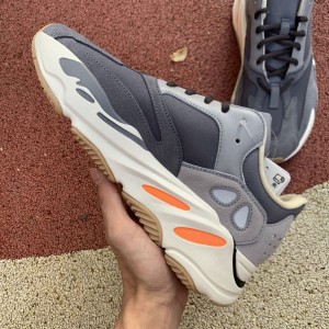 Yeezy Boost 700 Magnet