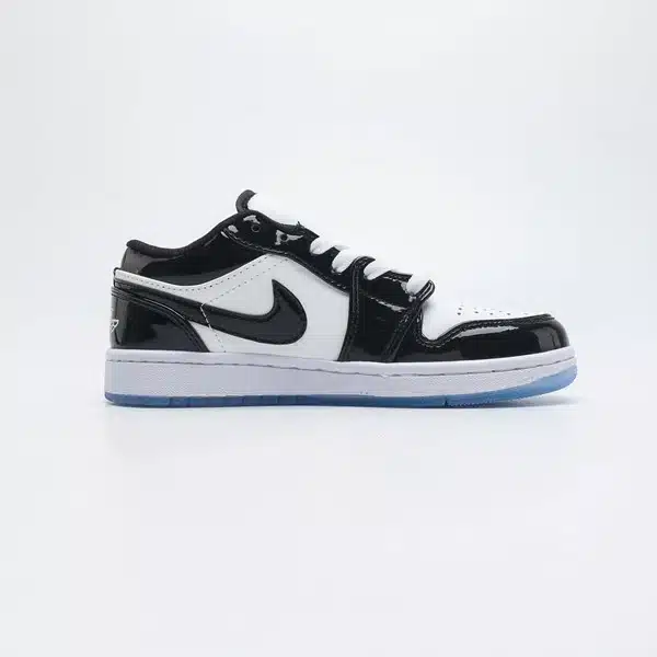 Jordan 1 Low Concord