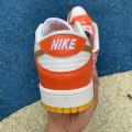 Dunk Low Orange University Gold (W)