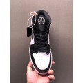 Jordan 1 Mid SE Carbon Fiber