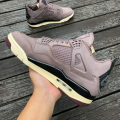 A MA MANIÉRE X JORDAN 4 RETRO VIOLET ORE