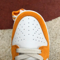 DUNK LOW SAFARI SWOOSH  KUMQUAT