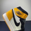 Jordan 1 Retro High OG Yellow Toe