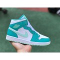 JORDAN 1 MID MARINE GREEN (W)