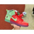 Dunk High SB Strawberry Cough