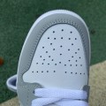 Jordan 1 Low White Wolf Grey (W)