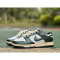 Dunk Low Vintage Green (W)