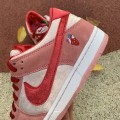 StrangeLove x Dunk Low SB Valentines Day