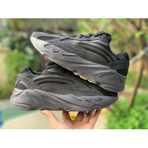 Yeezy Boost 700 V2 Vanta