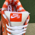 DUNK LOW PREMIUM SB ORANGE LOBSTER