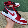 JORDAN 1 LOW REVERSE BLACK TOE