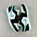 JORDAN 1 LOW ISLAND GREEN