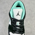 JORDAN 1 LOW ISLAND GREEN