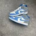 JORDAN 1 MID SE UNIVERSITY BLUE