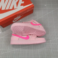 Dunk Low Triple Pink (GS)