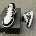 Jordan 1 Low Concord