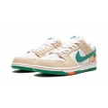 NIKE SB DUNK LOW x 