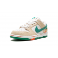 NIKE SB DUNK LOW x 