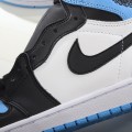 Air Jordan 1 Retro High OG UNC Toe